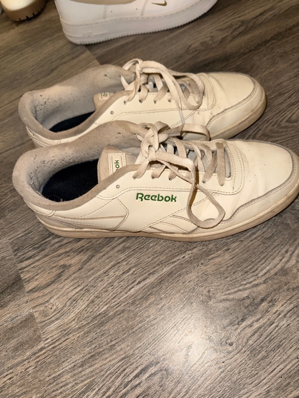 Reebok Men's Off-White Leather Sneakers with Green Logo